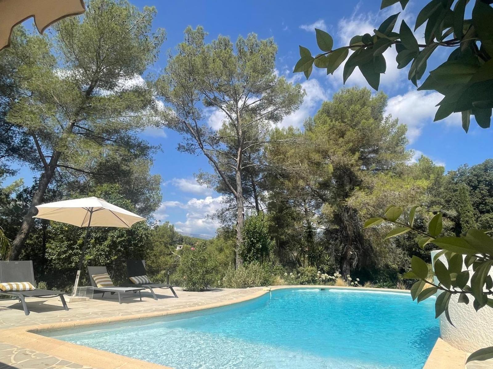 La Villa Des Carriers- Maison Avec Piscine Proche Mer โรกฟอร์-เลส์-แปงส์ ภายนอก รูปภาพ