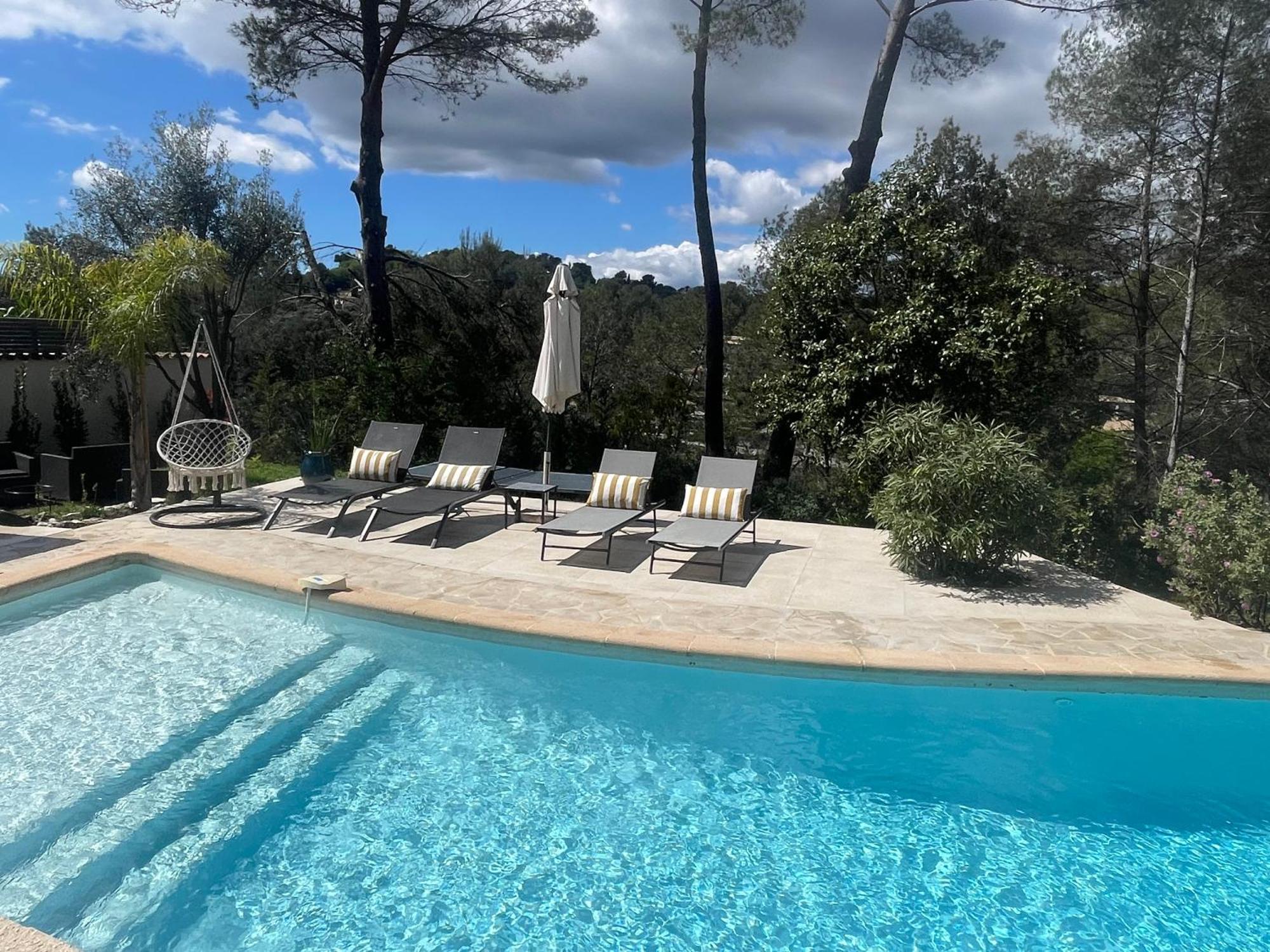 La Villa Des Carriers- Maison Avec Piscine Proche Mer โรกฟอร์-เลส์-แปงส์ ภายนอก รูปภาพ
